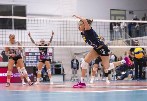VOLLEYBALL WOMEN 1 BL SWE SUHL FOR EDITORIAL PURPOSES ONLY p 16 11 2024 Erfurt Volleyball 1 Bundesliga Season 2024 2025 Women 9 Matchday Riethsporthalle Schwarz Weiss Erfurt VfB Suhl LOTTO Thüringen im Foto Deutschland Thueringen Erfurt Copyright SaschaxFromm Copyright: SaschaxFromm doc7y36cueb6f6msmm2bob ,EDITORIAL USE ONLY Copyright: SaschaxFromm