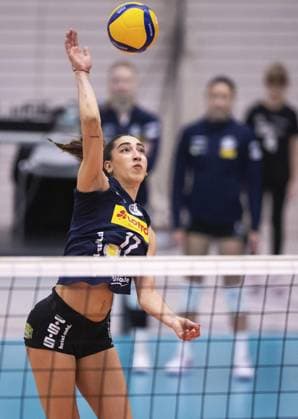 VOLLEYBALL WOMEN 1 BL SWE SUHL FOR EDITORIAL PURPOSES ONLY p 16 11 2024 Erfurt Volleyball 1 Bundesliga Season 2024 2025 Women 9 Matchday Riethsporthalle Schwarz Weiss Erfurt VfB Suhl LOTTO Thüringen in photo Julia de Paula Viana 17 VfB Suhl LOTTO Thüringen Germany Thueringen Erfurt Copyright SaschaxFromm Copyright: SaschaxFromm doc7y36f1cbads1hhy1h8vg ,EDITORIAL USE ONLY Copyright: SaschaxFromm