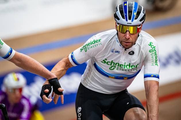 KLUGE Roger Lotto Zesdaagse Vlaanderen Gent 2024 KLUGE Roger GER Schneider Electric Germany Landscape horizontal Landscape Event Event Lotto Zesdaagse Vlaanderen Gent 2024 Category Category Cycling Track Cycling Sixdays Elite Men Location Location Europe Belgium Gent Citadelpark tÂ Kuipke Discipline Madison Distance m Date Date 16 11 2024 Saturday Day 6