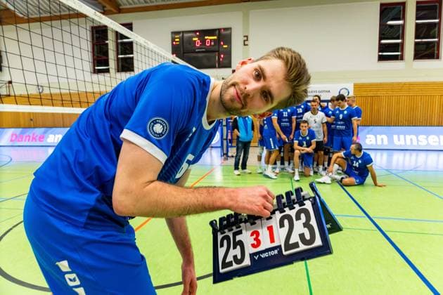 16 11 2024, GER, Volleyball, 2 BL Maenner Sued, Saison 2024 2025, 3 Spieltag, Blue Volleys Gotha SV Schwaig Volleyball 1967 Erik Niederluecke Blue Volleys Gotha 99867 Gotha Sporthalle Sportanlage Ernesti Thüringen Germany