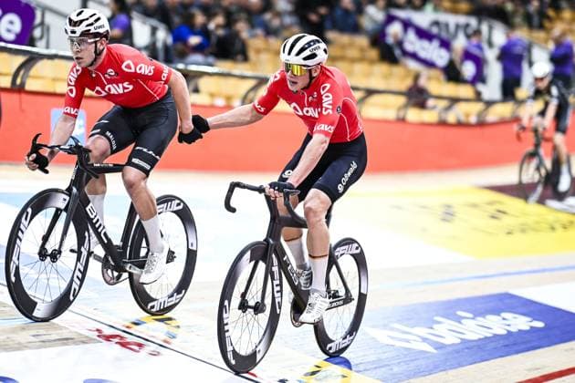 German Bruno Kessler and German Benjamin Boos pictured in action during the sixth and last day of the Zesdaagse Vlaanderen-Gent six-day indoor Track cycling, Rad, Radsport, Bahnrad, Bahn event at the indoor cycling arena t Kuipke, Sunday 17 November 2024, in Gent. TOM GOYVAERTS TomxGoyvaerts  x105611498x