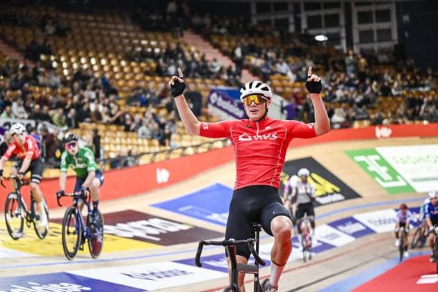 German Benjamin Boos celebrates after winning the U23 at the sixth and last day of the Zesdaagse Vlaanderen-Gent six-day indoor Track cycling, Rad, Radsport, Bahnrad, Bahn event at the indoor cycling arena t Kuipke, Sunday 17 November 2024, in Gent. TOM GOYVAERTS TomxGoyvaerts  x105611895x