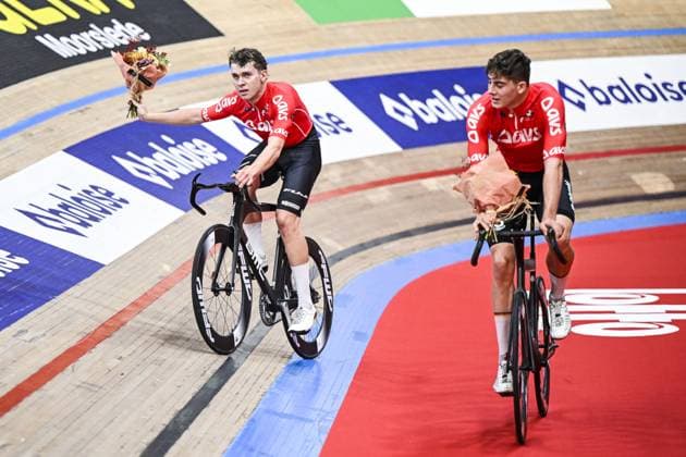 Sport Bilder des Tages German Bruno Kessler and German Benjamin Boos celebrate after winning the U23 at the sixth and last day of the Zesdaagse Vlaanderen-Gent six-day indoor Track cycling, Rad, Radsport, Bahnrad, Bahn event at the indoor cycling arena t Kuipke, Sunday 17 November 2024, in Gent. TOM GOYVAERTS TomxGoyvaerts  x105611934x