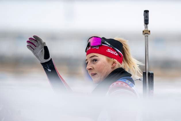 241117 Anna Karin Heijdenberg of Sweden at zeroing ahead of the women s 7,5km sprint during the Swedish Premiere in biathlon on November 17, 2024 in Idre Photo Maxim ThorÃ BILDBYRAN code MT MT0697 biathlon biathlon biathlon sverigepremiären sverigepremiär swedish premiere sverige bbeng  Copyright: MAXIMxTHORE BB241117MT168