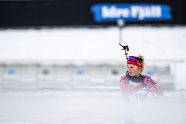 241117 Anna Karin Heijdenberg of Sweden at zeroing ahead of the women s 7,5km sprint during the Swedish Premiere in biathlon on November 17, 2024 in Idre Photo Maxim ThorÃ BILDBYRAN code MT MT0697 biathlon biathlon biathlon sverigepremiären sverigepremiär swedish premiere sverige bbeng  Copyright: MAXIMxTHORE BB241117MT170