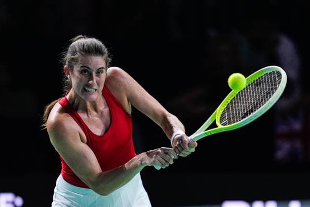 November 17, 2024, Malaga, Malaga, SPAIN: Rebecca Marino of Canada in action against Emma Raducanu of Great Britain during tennis match between Canada and Great Britain during The Billie Jean King Cup at Martin Carpena Pavilion stadium on November 17, 2024, in Malaga, Spain Malaga SPAIN - ZUMAa181 20241117_zaa_a181_349 Copyright: xJoaquinxCorcherox