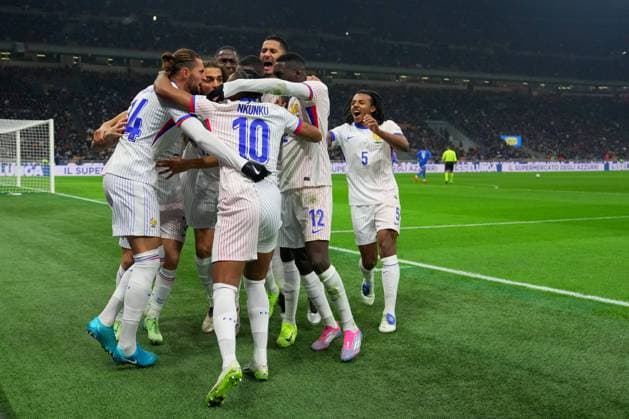 France s Adrien Rabiot celebrates after scoring 0-1 during the Uefa Nations League soccer match between Italy and France at the San Siro Stadium in Milan, north Italy - Sunday , November 17 , 2024. - Soccer .  Copyright: xSpada LaPressex