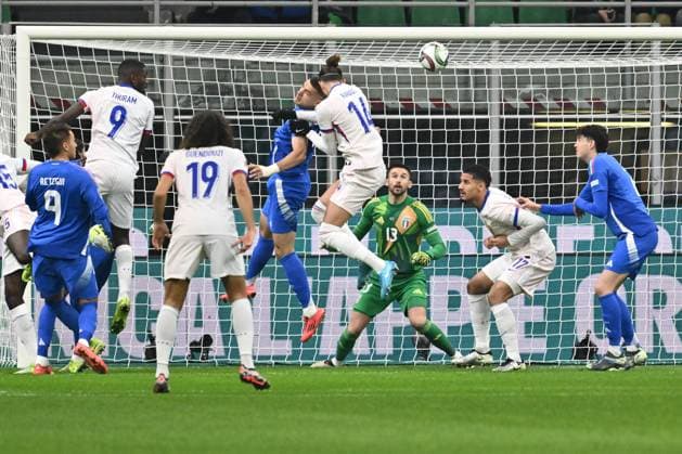 Adrien Rabiot (FRA) is scoring the goal of 0-1 during the UEFA Nations League Matchday 6 match between Italy and FRance at the San Siro Stadium on November 17, 2024 in Milan, Italy.  Copyright: xDomenicoxCippitelli IPAxSportx x xx IPA_51637260 IPA_Agency_IPA51637260
