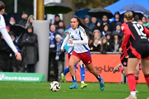 Soccer I Women I Season 2024 2025 I 2 Bundesliga I 11 Matchday I Hamburger SV 1 FC Nürnberg I 17 11 2024 Lisa Baum 11, Hamburger SV Hamburg Am Volkspark Hamburg Germany Copyright: xLobeca FelixxSchlikisx