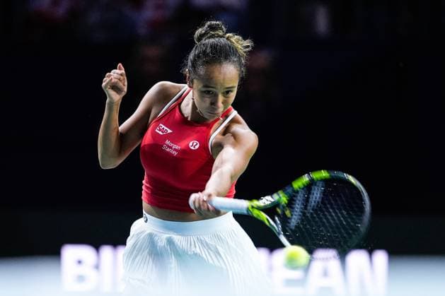 November 17, 2024, Malaga, Malaga, SPAIN: Leylah Fernandez of Canada in action against Katie Boulter of Great Britain during tennis match between Canada and Great Britain during The Billie Jean King Cup at Martin Carpena Pavilion stadium on November 17, 2024, in Malaga, Spain Malaga SPAIN - ZUMAa181 20241117_zaa_a181_388 Copyright: xJoaquinxCorcherox
