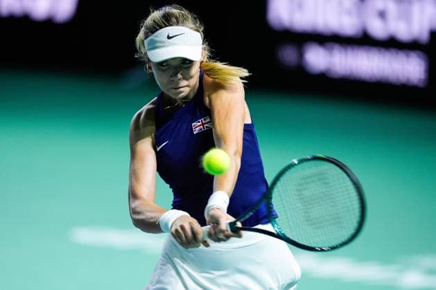November 17, 2024, Malaga, Malaga, SPAIN: Katie Boulter of Great Britain in action against Leylah Fernandez of Canada during tennis match between Canada and Great Britain during The Billie Jean King Cup at Martin Carpena Pavilion stadium on November 17, 2024, in Malaga, Spain Malaga SPAIN - ZUMAa181 20241117_zaa_a181_401 Copyright: xJoaquinxCorcherox
