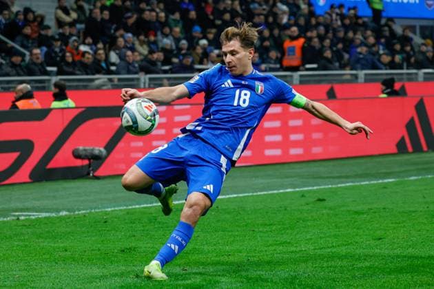 Milan, Italy, 17th November 2024, San Siro Stadium: NicolÃ² Barella (18 Italy) in action during the UEFA Nations League 2024, League A, Group A2, match between Italy and France at San Siro Stadium, Italy. Francesco Farina SPP (FRANCESCO FARINA SPP) Copyright: xFRANCESCOxFARINAx xSPPx spp-en-FrFa-_O2A1489