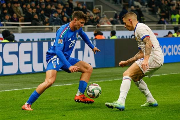 Milan, Italy, 17th November 2024, San Siro Stadium: Andrea Cambiaso (20 Italy) and Lucas Digne (3 France) in action during the UEFA Nations League 2024, League A, Group A2, match between Italy and France at San Siro Stadium, Italy. Francesco Farina SPP (FRANCESCO FARINA SPP) Copyright: xFRANCESCOxFARINAx xSPPx spp-en-FrFa-_O2A1530