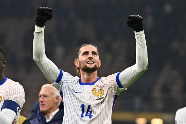 CALCIO - UEFA Nations League - Italy vs France Adrien Rabiot (FRA) celebrate the victory during the UEFA Nations League Matchday 6 match between Italy and FRance at the San Siro Stadium on November 17, 2024 in Milan, Italy. Milan Italy  Copyright: xIPAxSport ABACAx