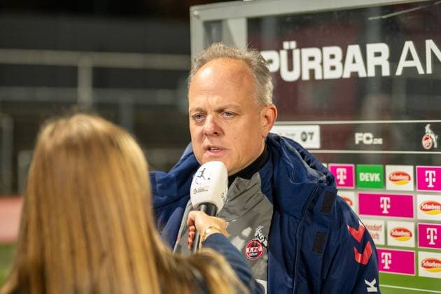 18 11 2024, Football Google Pixel Womens Bundesliga, Season 2024 2025, Matchday 10, 1 FC Cologne SV Werder Bremen at Franz Kremer Stadium in Cologne Daniel Weber 1 FC Cologne, Coach in interview Important note According to the regulations of the DFL German Football League or the DFB German Football Association, it is prohibited to use or have used photographs taken in the stadium and or of the match in the form of sequential images and or video-like photo series Foto Kirchner Media TH Copyright: xKirchner-Media THx