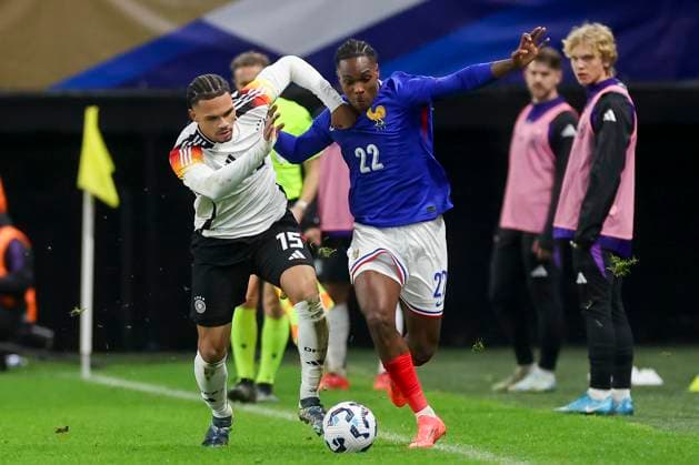 Pharrel Nnamdi Collins Germany and Mathys Tel France battle for the ball during the International Friendly match between France U21 and Germany U21 at Stade du Hainaut on November 19, 2024 in Valenciennes, France Photo by Marco Steinbrenner DeFodi Images not used in POL SRB CRO FRA GBR NED ITA USA Defodi 700 fra ger 20241119 047 Defodi-108 not used in POL SRB CRO FRA GBR NED ITA USA