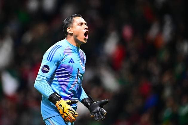 RECORD DATE NOT STATED IV CONCACAF NATIONS LEAGUE 2024-2025 Mexico vs Honduras Luis Malagon of Mexico during the Quarterfinals second leg match between Mexican national team, Nationalteam (Mexico) and Honduras as part of the Concacaf Nations League 2024-2025 at Nemesio Diez Stadium on November 19, 2024 in Toluca, Estado de Mexico, Mexico. TOLUCA ESTADO DE MEXICO MEICO  Copyright: xAdrianxMaciasx 20241119213422_CNL_CFV_MEX_HON_MALAGON177