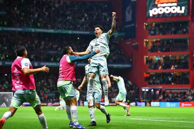 RECORD DATE NOT STATED IV CONCACAF NATIONS LEAGUE 2024-2025 Mexico vs Honduras Jorge Sanchez celebrates his goal 3-0 of Mexico during the Quarterfinals second leg match between Mexican national team, Nationalteam (Mexico) and Honduras as part of the Concacaf Nations League 2024-2025 at Nemesio Diez Stadium on November 19, 2024 in Toluca, Estado de Mexico, Mexico. TOLUCA ESTADO DE MEXICO MEICO  Copyright: xAdrianxMaciasx 20241119222438_CNL_CFV_MEX_HON_SANCHEZ255