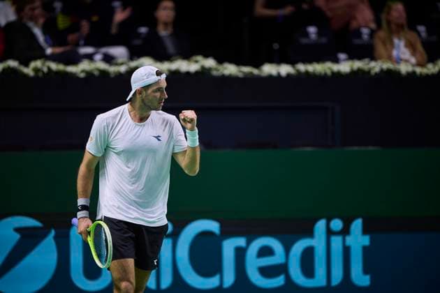 Quarter finals Davis Cup Final 8 singles match 1 on November 19, 2024 Daniel Altmaier of Germany team in action against Denis Shapovalov of Canada team seen in action during the Quarter finals Davis Cup Final 8 singles match 1 on November 19, 2024 Martin Carpena Arena. Malaga Martin Carpena Arena Malaga Spain Copyright: xCESARxMARCHx
