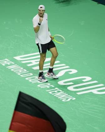 Jan Lennard Struff GER makes a fist and cheers,cheers,joy,emotion, Davis Cup Final 2024, Palacio de Deportes JosÃ Copyright: xJuergenxHasenkopfx