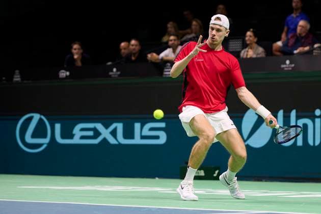 ESP: Davis Cup Finals - Germany v Canada MALAGA, SPAIN - NOVEMBER 20: Denis Shapovalov of Team Canada plays a forehand shot throwing his racket in his singles match against Jan-Lennard Struff of Team Germany in the quarterfinal tie between Germany and Canada during the Davis Cup Finals at Palacio de Deportes Jose Maria Martin Carpena on November 20, 2024 in Malaga, Spain. (Photo by Francisco Macia Photo Players Images Magara Press) Malaga Palacio Deportis Jose Maria Martin Carpena Spain Copyright: xFranciscoxMaciax
