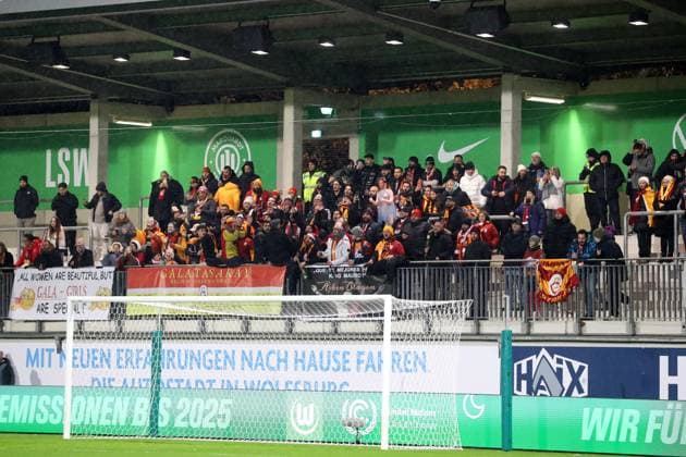 VfL vs Galatasaray SK, CL Women Wolfsburg, 20 11 2024, FOOTBALL VfL Wolfsburg vs Galatasaray SK, Group Round Champions League Women, Season 2024 25 Galatasaray Fans Wolfsburg