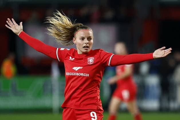 ENSCHEDE - Jaimy Ravensbergen of FC Twente reacts during the UEFA Champions League women s match between FC Twente and Real Madrid at Stadion De Grolsch Veste on Nov. 20, 2024 in Enschede, Netherlands. ANP VINCENT JANNINK UEFA Women s Champions League 2024 25 Group Stage MD4 2024 25 xVIxANPxSportx xxANPxIVx 513903626 originalFilename: 513903626.jpg