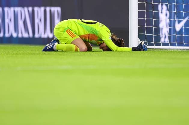 Chelsea gegen Celtic 20. November 2024, London UEFA Womens Champions League Chelsea gegen Celtic Celtic-Torhüterin Kelsey Daugherty reagiert nach einem Gegentreffer Foto Jacques Feeney Abseits London UK  Copyright: xJacquesxFeeneyx xOffsidexOffside