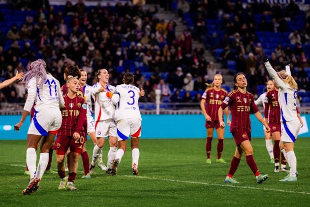 Lyon, France Wendie Renard (3 Olympique Lyonnais) and Vanessa Gilles (21 Olympique Lyonnais) celebrate after scoring during the UEFA Women?s Champions League game between Olympique Lyonnais and AS Roma at Groupama Stadium in Lyon, France. (Pauline FIGUET SPP) Copyright: xPaulinexFIGUETx xSPPx spp-en-PaFiSp-PF_OLASR1799