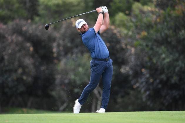 GOLF AUSTRALIAN PGA, Golf Herren Australian golfer Jordan Smith plays a shot during the Australian PGA Championship at Royal Queensland Golf Club in Brisbane, Thursday, November 21, 2024. ( NO ARCHIVING, EDITORIAL USE ONLY, NO USE IN BOOKS WITHOUT CONSENT BRISBANE QUEENSLAND AUSTRALIA  Copyright: xJONOxSEARLEx 20241121113004829961