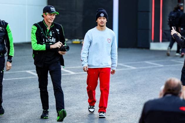 Formula 1 GP Las Vegas USA Thursday, 21 11 2024 Guanyu Zhou 24, Stake F1 Team Kick Sauber Formula 1 GP Las Vegas USA Thursday, 21 11 2024 Copyright: xBEAUTIFULxSPORTS Erlhofx