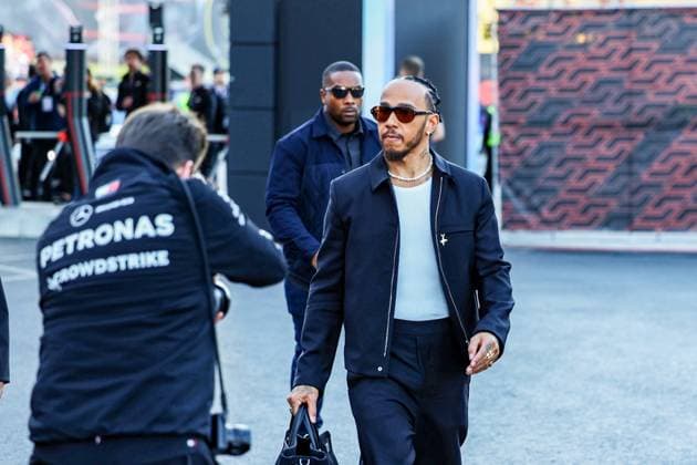 Formula 1 GP Las Vegas USA Thursday, 21 11 2024 Lewis Hamilton 44, Mercedes AMG Petronas F1 Team Formula 1 GP Las Vegas USA Thursday, 21 11 2024 Copyright: xBEAUTIFULxSPORTS Erlhofx