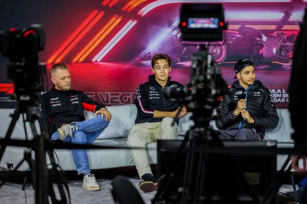 Formula 1 GP Las Vegas USA Thursday, 21 11 2024 Kevin Magnussen 20, MoneyGram Haas F1 Team and George Russell 63, Mercedes AMG Petronas F1 Team and Esteban Ocon 31, BWT Alpine F1 Team in the press conference Formula 1 GP Las Vegas USA Thursday, 21 11 2024 Copyright: xBEAUTIFULxSPORTS Erlhofx