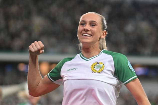 Stockholm Arena, Stockholm, Sweden, November 21st 2024: Ellen Wangerheim (11 Hammarby) celebrates goal in the UEFA Womens Champions League group D game on November 21st 2024 between Hammarby IF and Manchester City at Stockholm Arena in Stockholm, Sweden (Peter Sonander SPP) Copyright: xPeterxSonander SPPx spp-en-PeSo-PSon-20241121-205044_PS_1417