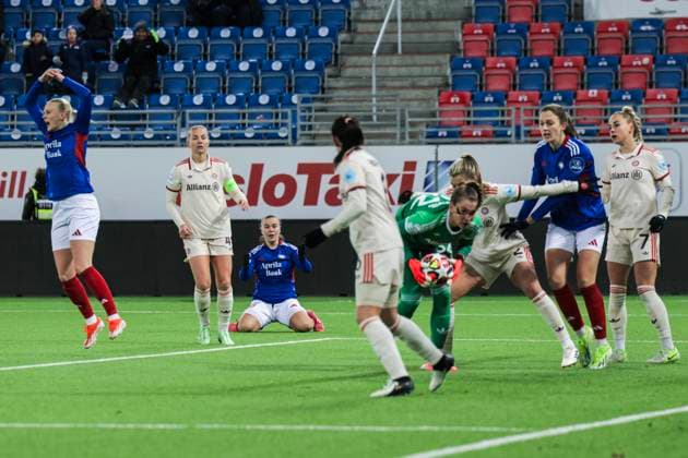Mesterligaen soccer women, group C Valerenga Bayern Munich undefined Oslo 20241121 The group stage match in the women s championship between Valerenga and Bayern Munich at the Intility Arena Photo Jonas Been Henriksen NTB Oslo Norway EDITORIAL USE ONLY RESTRICTED USE FOR BETTING COMPANIES  Copyright: xJonasxBeenxHenriksenx xNTBx