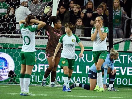 STOCKHOLM, SWEDEN 20241121 Hammarbys Ellen Wangerheim th after missing a chance during Thursdays womens Champions League Group D soccer match between Hammarby IF and Manchester City at Tele2 Arena STOCKHOLM SWEDEN x12180x  Copyright: xJakobxAkerstenxBrodÃ n TTx CHAMPIONS LEAGUE HAMMARBY-MANCHESTER CITY