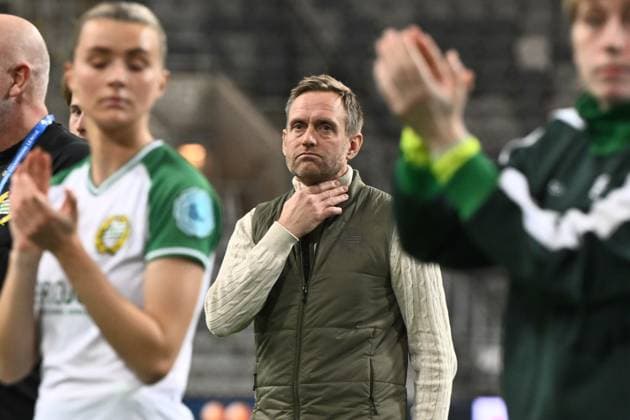 STOCKHOLM, SWEDEN 20241121 Hammarbys coach Martin Sjögren after the loss in Thursdays womens Champions League Group D match between Hammarby IF and Manchester City at Tele2 Arena STOCKHOLM SWEDEN x10090x  Copyright: xClaudioxBresciani TTx CHAMPIONS LEAGUE HAMMARBY-MANCHESTER CITY