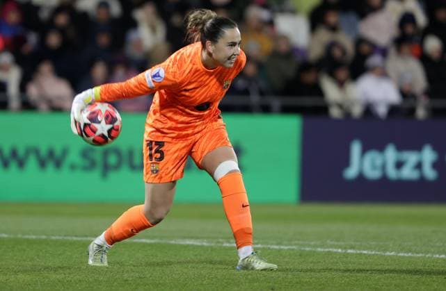 WOMEN SOCCER - UEFA CL, St.Poelten vs Barcelona VIENNA,AUSTRIA,21.NOV.24 - WOMEN SOCCER - UEFA Women s Champions League, group stage, SKN Sankt Poelten vs FC Barcelona, Barca Image shows Catalina Coll (Barcelona).  GEPAxpictures xWalterxLuger