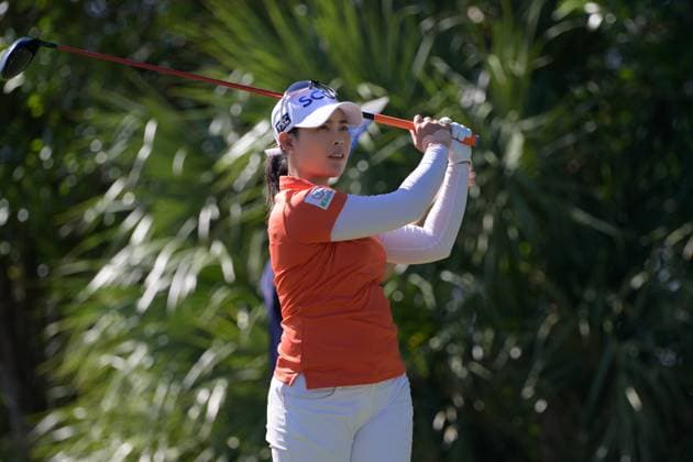 NAPLES, FL - NOVEMBER 21: LPGA, Golf Damen golfer Moriya Jutanugarn, Thailand, plays her shot during the CME Group Tour Championship on November 21, 2024, at Tiburon Golf Club in Naples, FL. (Photo by Michele Eve Sandberg Icon Sportswire) GOLF: NOV 21 LPGA CME Group Tour Championship EDITORIAL USE ONLY Icon2411211511