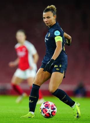 Arianna Caruso of Juventus Arsenal Women v Juventus Women, UEFA Women s Champions League, Group C, Football, Emirates Stadium, London, UK - 21 Nov 2024 EDITORIAL USE ONLY No use with unauthorised audio, video, data, fixture lists, club league logos or live services. Online in-match use limited to 120 images, no video emulation. No use in betting, games or single club league player publications. Copyright: xJavierxGarcia Shutterstockx 14933179ck