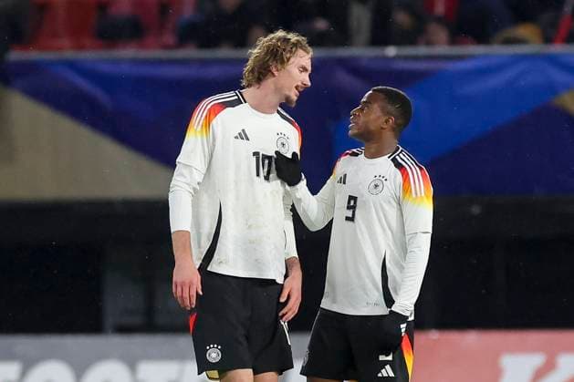Nick Woltemade Germany and Youssoufa Moukoko Germany talk together, International Friendly, France U21 v Germany U21, Stade du Hainaut on November 19, 2024 in Valenciennes, France Photo by Marco Steinbrenner DeFodi Images Nick Woltemade Germany and Youssoufa Moukoko Germany talk together, International Friendly, France U21 v Germany U21, Stade du Hainaut, November 19, 2024 in Valenciennes, France Photo by Marco Steinbrenner DeFodi Images Defodi 700 fra ger 20241119 106 Defodi-700 not used in POL SRB CRO FRA GBR NED ITA USA