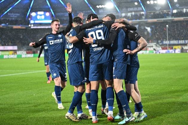 Paderborn, Home Deluxe Arena, 22 11 24, GER, Herren, 2 Bundesliga, Saison 2024 2025, SC Paderborn 07 1 FC Nuernberg Bild Adriano GRIMALDI Paderborn jubilates after his goal for 1 0 Only for editorial use DFL regulations prohibit any use of photographs as image sequences and or quasi video NRW Germany