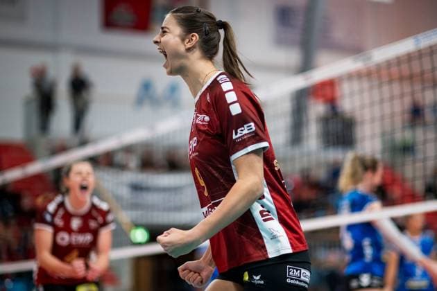 22 11 2024, Volleyball, Women, DVV Cup, Season 2024 2025, SC Potsdam Allianz MTV Stuttgart In the picture from l Anna Koulberg SC Potsdam Potsdam MBS Arena Potsdam Brandenburg Germany