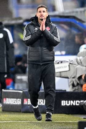 Paderborn, Home Deluxe Arena, 22 11 24, GER, Herren, 2 Bundesliga, Saison 2024 2025, SC Paderborn 07 1 FC Nuernberg Bild Trainer Miroslav KLOSE Nuernberg Only for editorial use DFL regulations prohibit any use of photographs as image sequences and or quasi video NRW Germany
