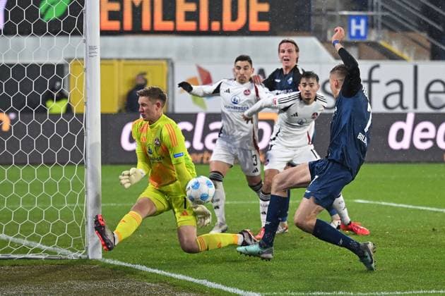 Paderborn, Home Deluxe Arena, 22 11 24, GER, Herren, 2 Bundesliga, Saison 2024 2025, SC Paderborn 07 1 FC Nuernberg Bild Torchance Filip BILBIJA Paderborn Only for editorial use DFL regulations prohibit any use of photographs as image sequences and or quasi video NRW Germany