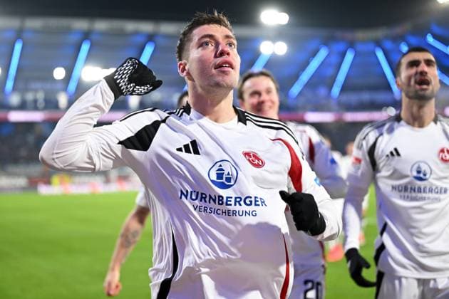 Paderborn, Home Deluxe Arena, 22 11 24, GER, Herren, 2 Bundesliga, Saison 2024 2025, SC Paderborn 07 1 FC Nuernberg Bild Stefanos TZIMAS Nuernberg jubilates after his goal for 1 2 Only for editorial use DFL regulations prohibit any use of photographs as image sequences and or quasi video NRW Germany