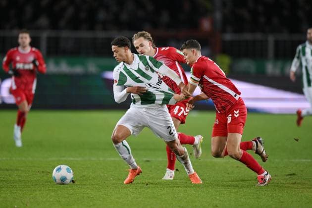 from left , Andras Nemeth Preußen Münster , Mathias Olesen 1 FC Koeln , Eric Martel 1 FC Koeln 22 11 2024, Soccer 2 Bundesliga, Matchday 13, Season 2024 2025 Preußen Münster 1 FC Köln Muenster Preussenstadion Nordrhein Westfalen Germany Team2
