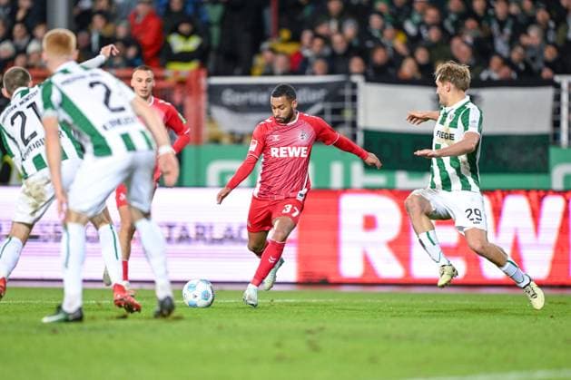 22 11 2024, Football, 2 Bundesliga, Matchday 13 Season 2024 2025, Preußen Münster 1 FC Köln, Linton Maina 1 FC Köln l , Lukas Frenkert Preußen Münster r xRHR PHOTO TKx Copyright: RHR-FOTOx RHR-FOTO TK