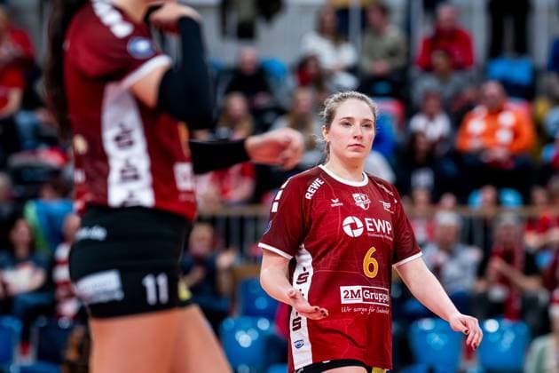 22 11 2024, Volleyball, Women, DVV Cup, Season 2024 2025, SC Potsdam Allianz MTV Stuttgart In the picture from l Eleanor Holthaus SC Potsdam Potsdam MBS Arena Potsdam Brandenburg Germany