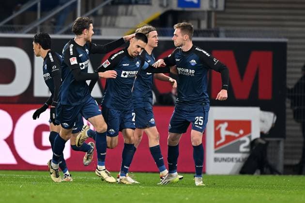 Paderborn, Home Deluxe Arena, 22 11 24, GER, Herren, 2 Bundesliga, Saison 2024 2025, SC Paderborn 07 1 FC Nuernberg Bild Raphael OBERMAIR Paderborn jubilates after his goal for 2 2 Only for editorial use DFL regulations prohibit any use of photographs as image sequences and or quasi video NRW Germany